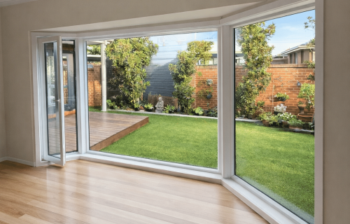Deceuninck uPVC double glazed windows installed in Carnegie, Melbourne. Lounge opening to backyard for thermal insulation and noise reduction.
