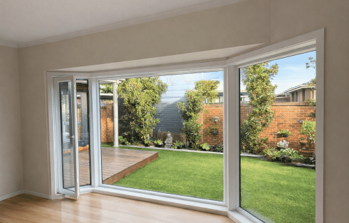 Deceuninck uPVC double glazed windows installed in Carnegie, Melbourne. Lounge opening to backyard for thermal insulation and noise reduction.